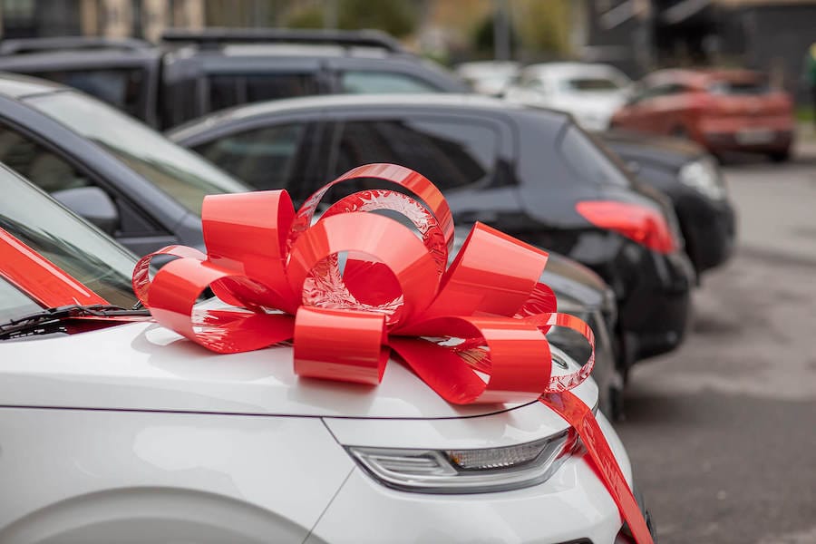 Car Buying Tips During the Holidays
