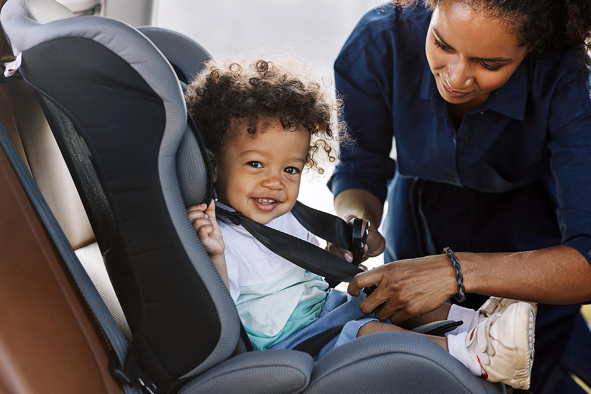 Read more about the article Kid-Friendly Options – Best Cars For 3 Car Seats